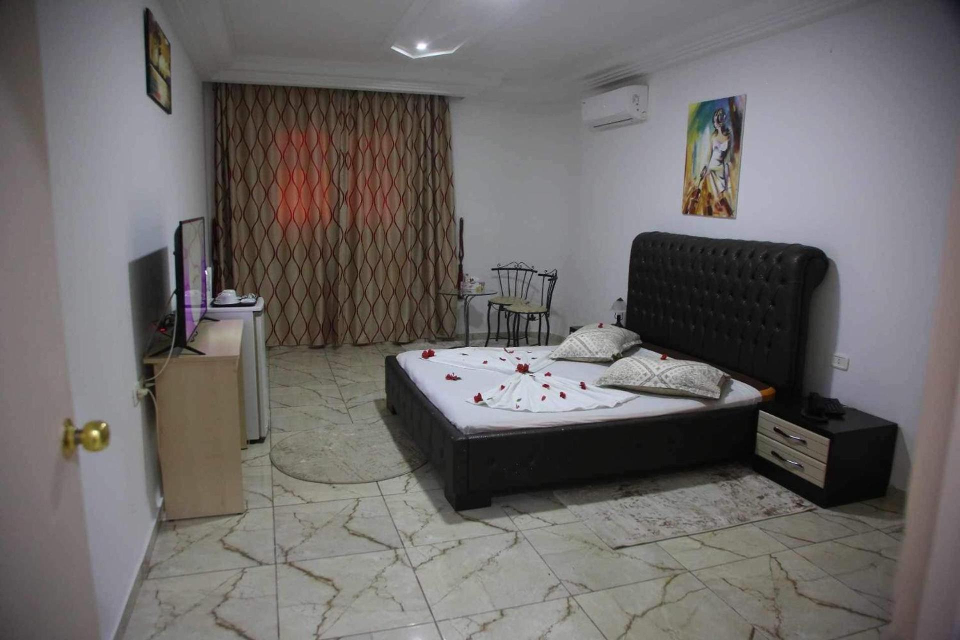 ספקס Hotel Amine מראה חיצוני תמונה