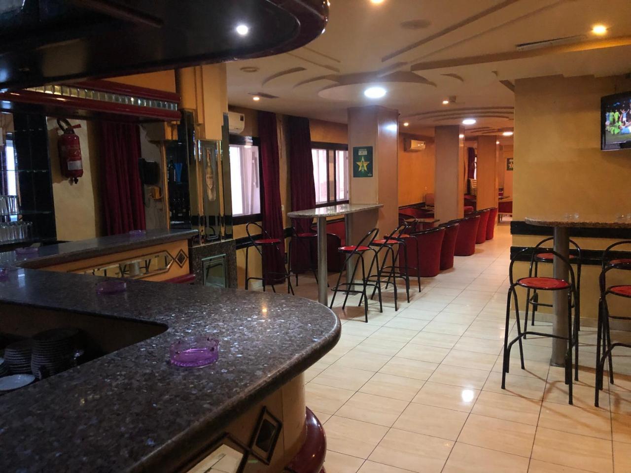 ספקס Hotel Amine מראה חיצוני תמונה
